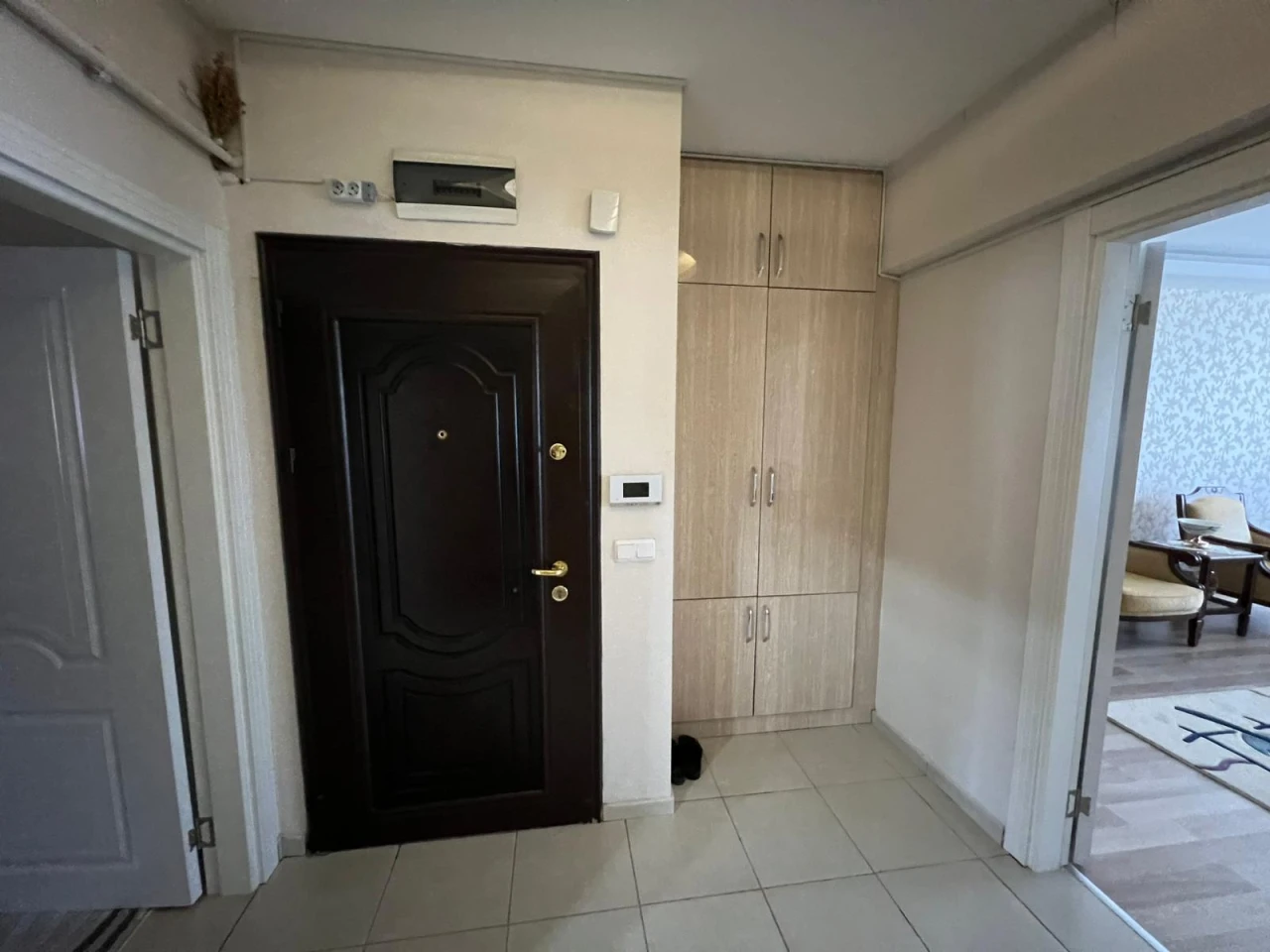 FUZULİDE GENİŞ İÇİ YAPILI 3+1 SATILIK DAİRE