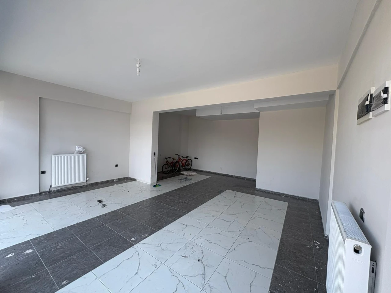 HOCA AHMET YESEVİDE KİRALIK DÜKKAN 50 M2