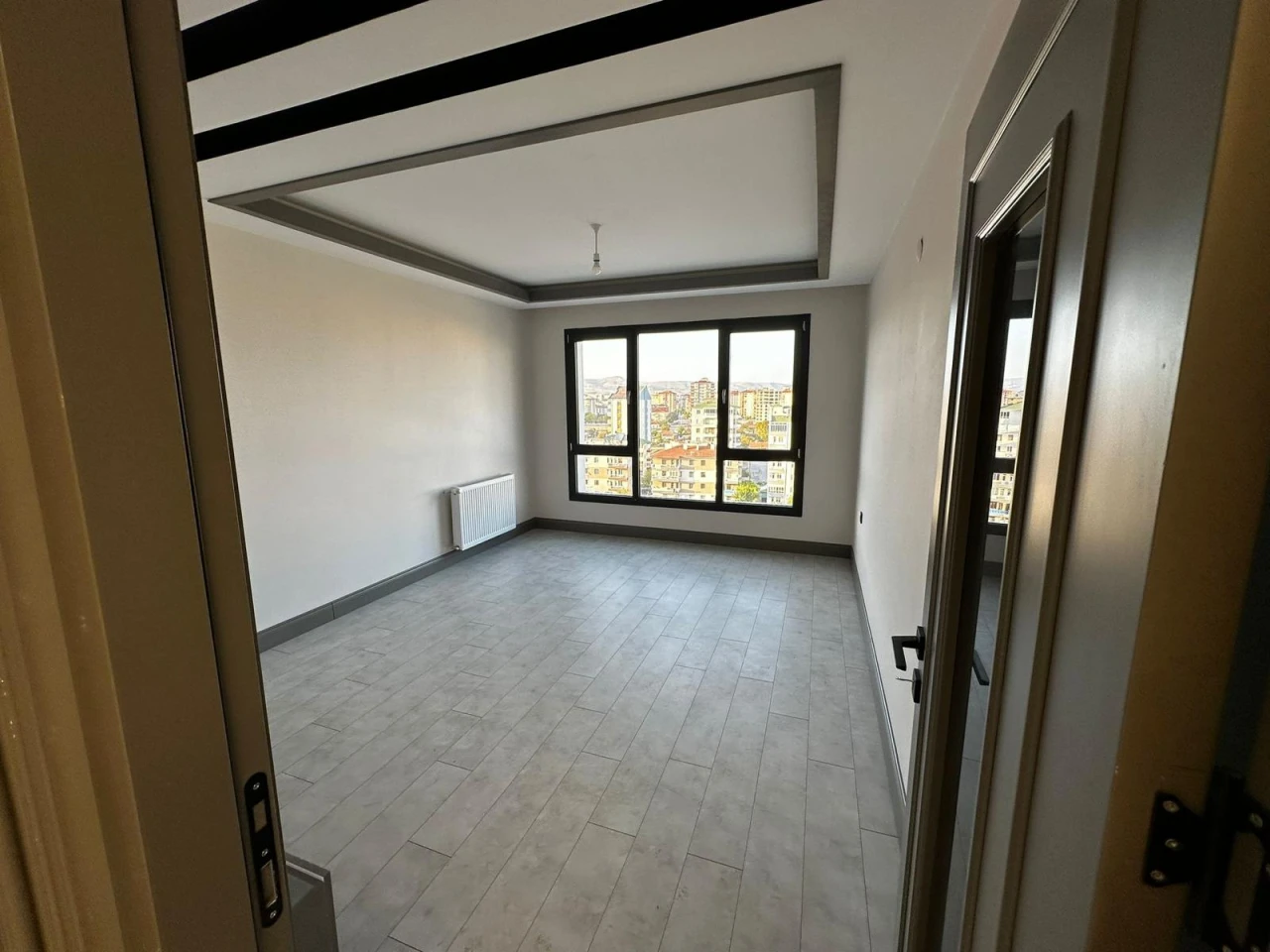 ZÜMRÜT MAHALLESİNDE MODERN FERAH 4+1 SATILIK DAİRE