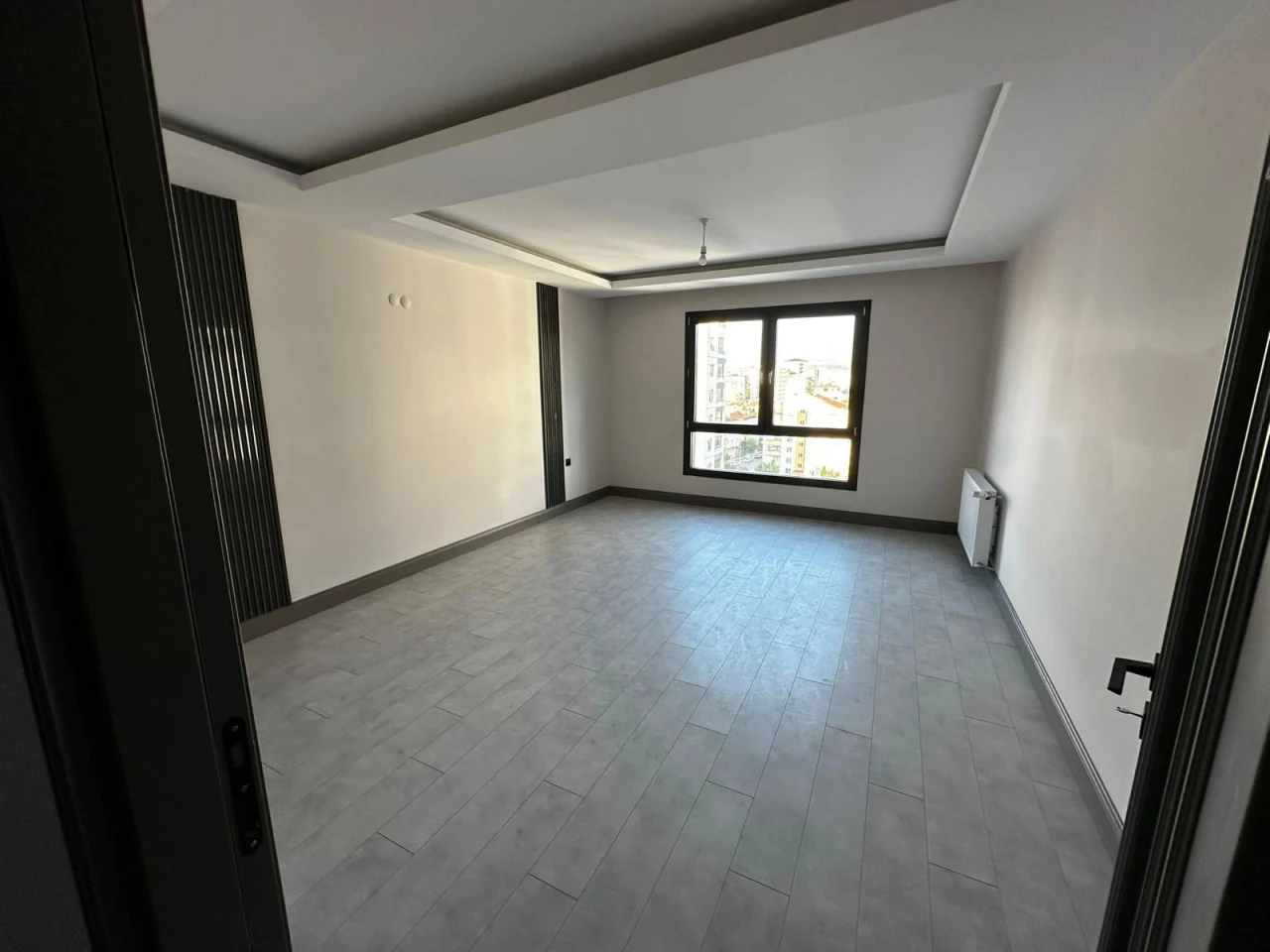 ZÜMRÜT MAHALLESİNDE MODERN FERAH 4+1 SATILIK DAİRE