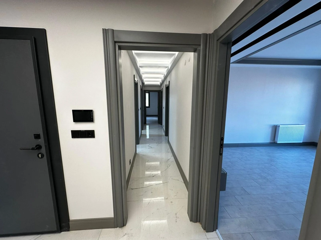 ZÜMRÜT MAHALLESİNDE MODERN FERAH 4+1 SATILIK DAİRE