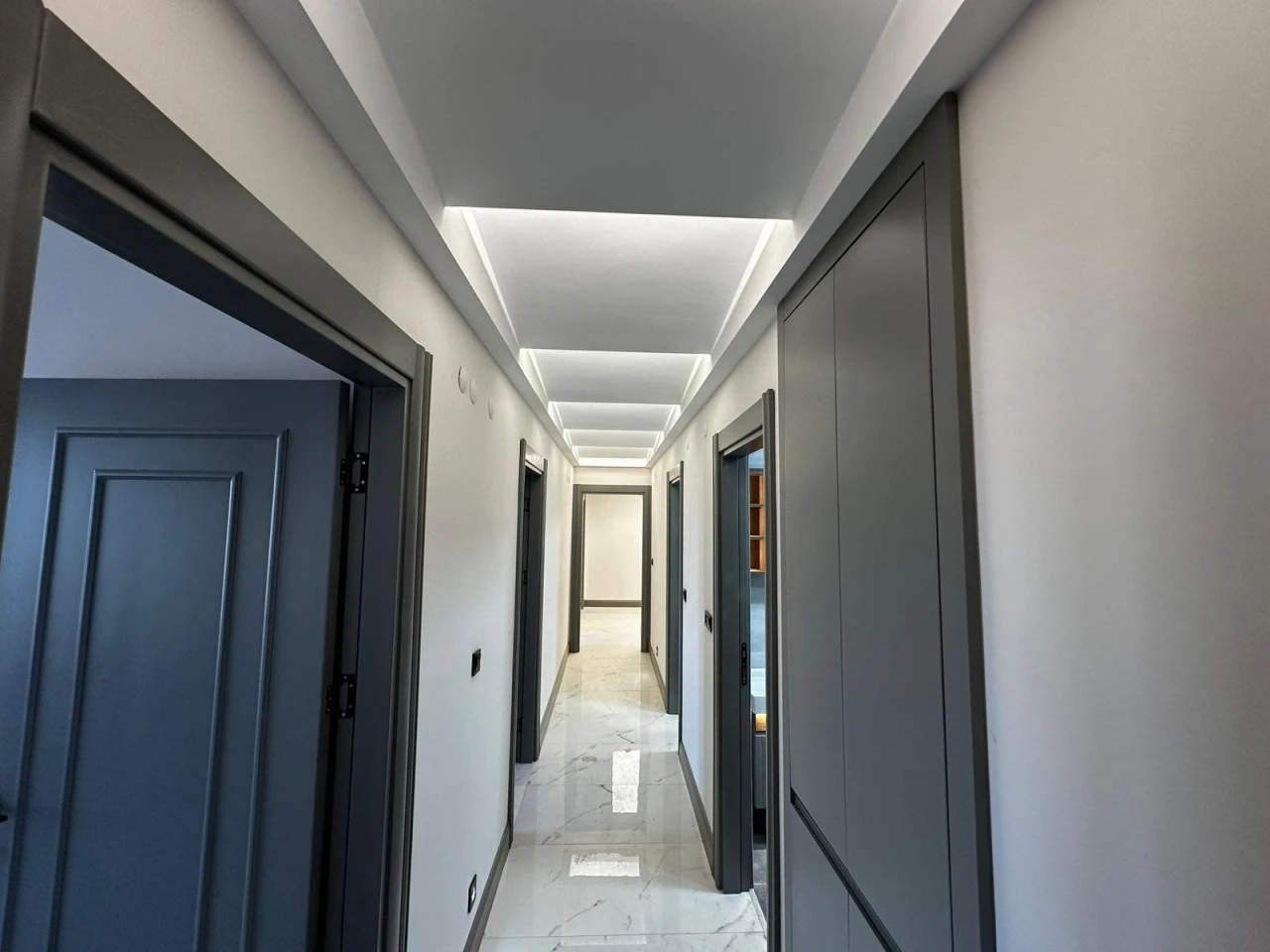 ZÜMRÜT MAHALLESİNDE MODERN FERAH 4+1 SATILIK DAİRE